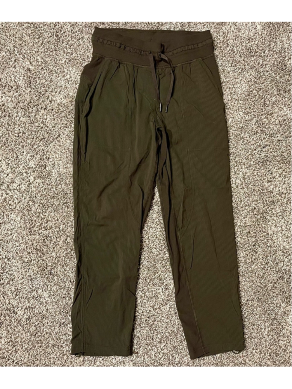 Lululemon Women's Dance Studio Crop Pants, Size 4, 25” inseam, Dark Olive, EUC